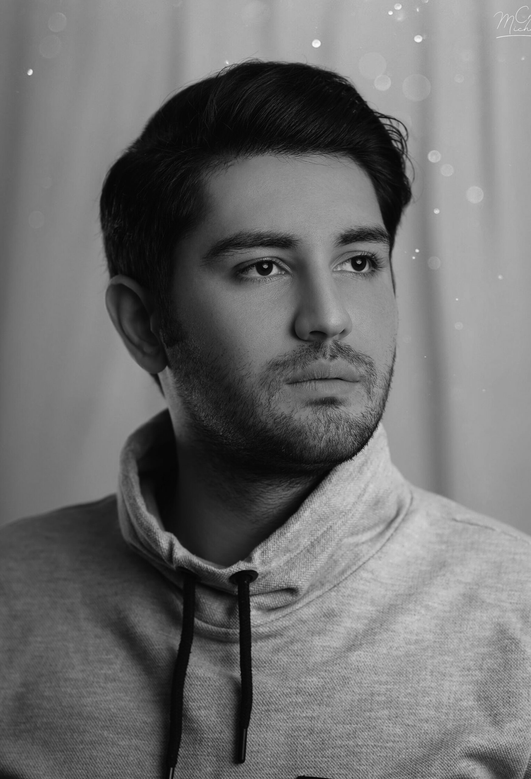 nikan-azarabadi---About-min